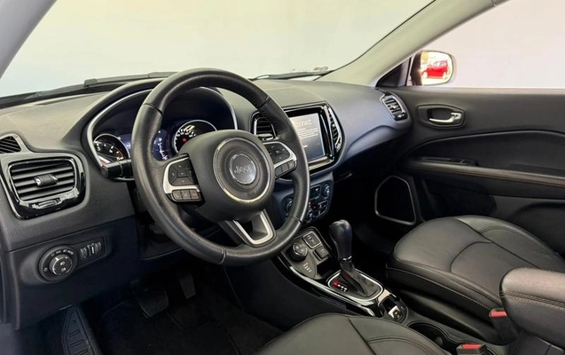 imagem-https://www.socarrao.com.br/sc-vehicle-images-prod/1423985/1788182009207-8082483_3_B_e6d85f583c.jpeg