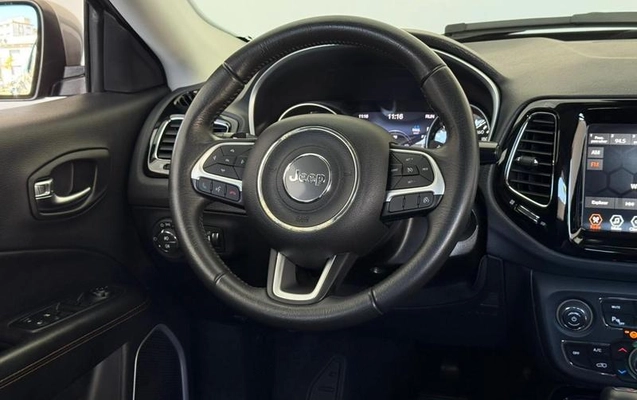 imagem-https://www.socarrao.com.br/sc-vehicle-images-prod/1423985/1788182009214-8082483_10_B_895138d29e.jpeg
