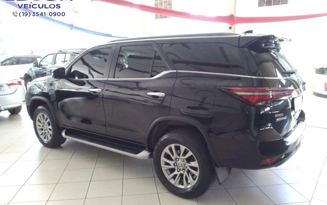 imagem-https://www.socarrao.com.br/sc-vehicle-images-prod/14309/1783100758207-1209973.jpg
