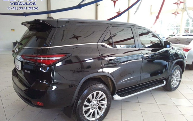 imagem-https://www.socarrao.com.br/sc-vehicle-images-prod/14309/1783100758208-1209974.jpg