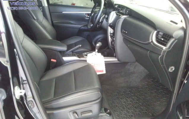 imagem-https://www.socarrao.com.br/sc-vehicle-images-prod/14309/1783100758211-1209977.jpg