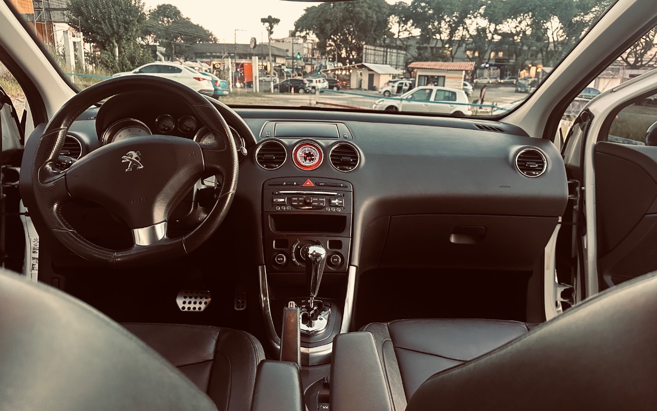 imagem-https://www.socarrao.com.br/sc-vehicle-images-prod/1433284/1779392276187-SU1HXzI0ODkuanBlZw.jpeg