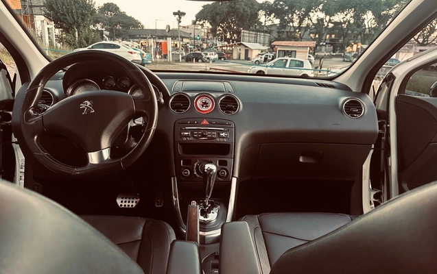 imagem-https://www.socarrao.com.br/sc-vehicle-images-prod/1433284/1779392276187-SU1HXzI0ODkuanBlZw.jpeg