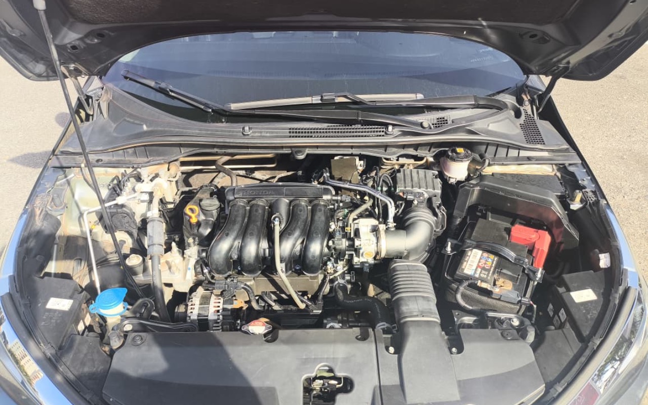 imagem-https://www.socarrao.com.br/sc-vehicle-images-prod/1439626/1778756370351-MzU4ZmVjZDgtMjA4ZS00MTcwLWFiYTQtYzEwNmQ3ZmQ5ZTdhLmpwZWc.jpeg