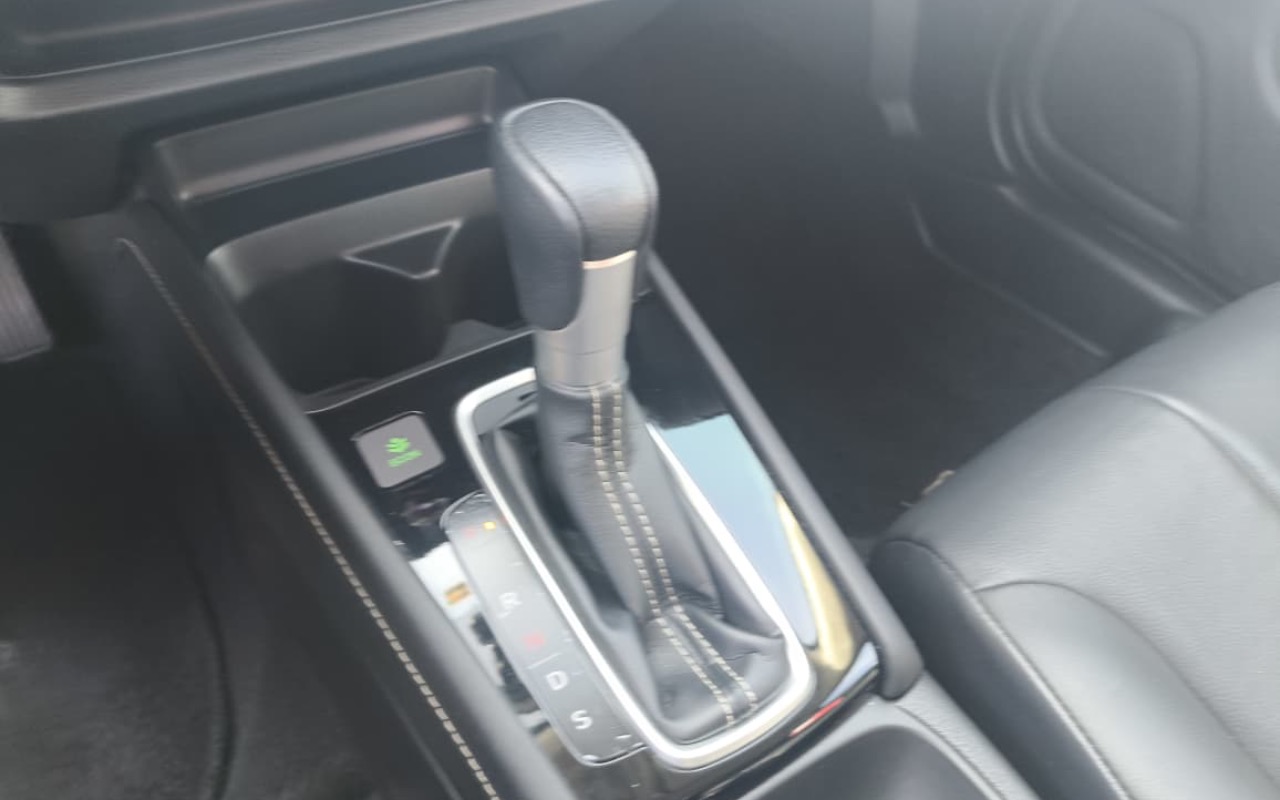 imagem-https://www.socarrao.com.br/sc-vehicle-images-prod/1439626/1778756370500-NDdmMDk5MDktOWI2YS00Mzc0LTg2YmMtMjU2ZTY4YWQxMDQwLmpwZWc.jpeg