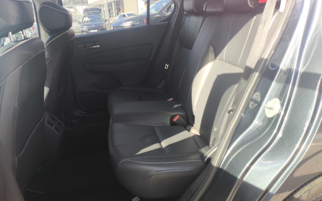 imagem-https://www.socarrao.com.br/sc-vehicle-images-prod/1439626/1778756370608-YTQ5MGJhYmQtZDlkZC00MzlhLWFmMzUtMTg0ZmE2ZGJmMDZlLmpwZWc.jpeg