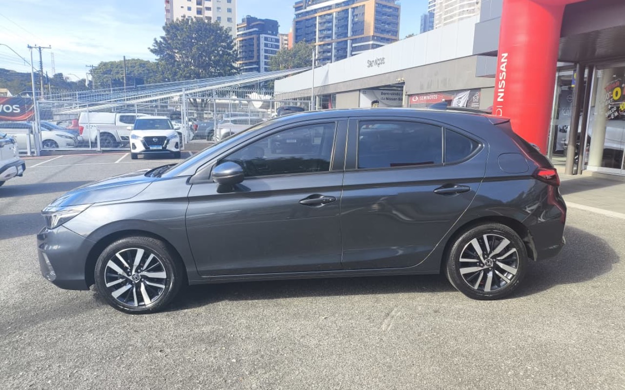 imagem-https://www.socarrao.com.br/sc-vehicle-images-prod/1439626/1778756370963-YTY4ZDRkMTctZjMwMS00ZjJhLWFjOTUtZTVjNWEwY2JkZjNjLmpwZWc.jpeg