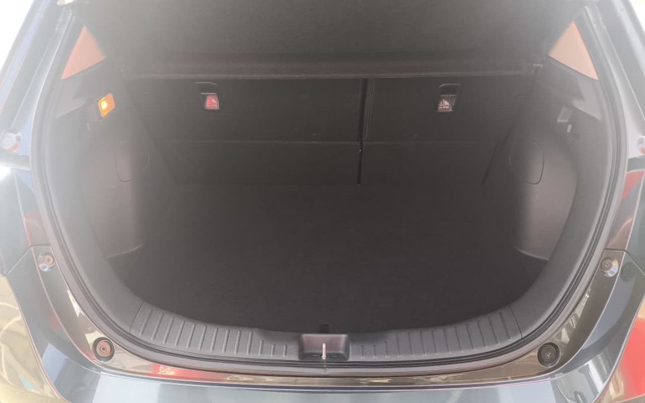 imagem-https://www.socarrao.com.br/sc-vehicle-images-prod/1439626/1778756371163-ZDRmZDZjYjgtODdmZi00ZGJhLWI3NGEtMzA0YmI1MTQzYjI4LmpwZWc.jpeg