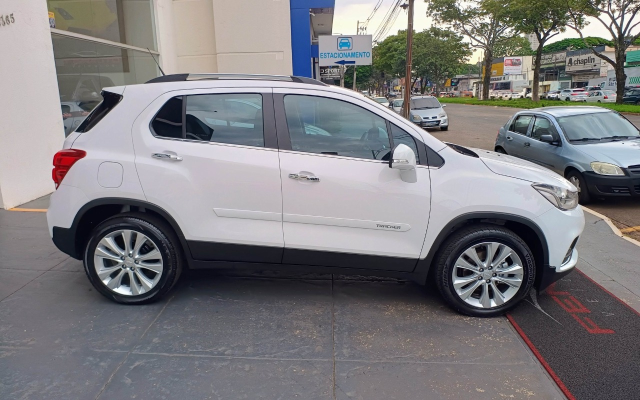 imagem-https://www.socarrao.com.br/sc-vehicle-images-prod/1439703/1778759842129-Q0hFVlJPTEVUIFRSQUNLRVIgMS40IFRVUkJPIEZMRVggUFJFTUlFUiAyMDE4IEJSQU5DQSA4LmpwZw.jpg