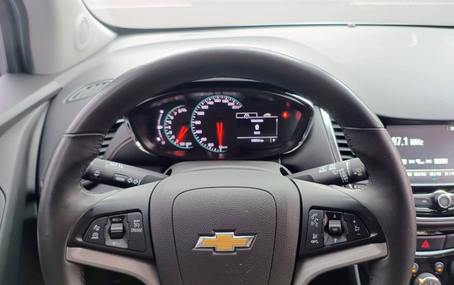 imagem-https://www.socarrao.com.br/sc-vehicle-images-prod/1439703/1778759842388-Q0hFVlJPTEVUIFRSQUNLRVIgMS40IFRVUkJPIEZMRVggUFJFTUlFUiAyMDE4IEJSQU5DQSAxMS5qcGc.jpg