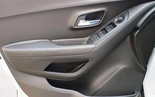 imagem-https://www.socarrao.com.br/sc-vehicle-images-prod/1439703/1778759843154-Q0hFVlJPTEVUIFRSQUNLRVIgMS40IFRVUkJPIEZMRVggUFJFTUlFUiAyMDE4IEJSQU5DQSAxOS5qcGc.jpg