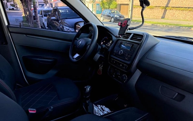 imagem-https://www.socarrao.com.br/sc-vehicle-images-prod/1439722/1785329119435-8080420_15_B_d34e4f6bd6.jpeg