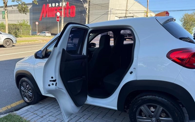 imagem-https://www.socarrao.com.br/sc-vehicle-images-prod/1439722/1785329119440-8080420_19_B_11409f7e66.jpeg