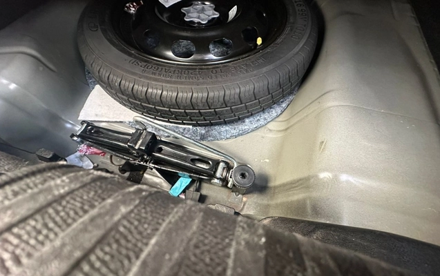 imagem-https://www.socarrao.com.br/sc-vehicle-images-prod/1441540/1778763108949-YjIxZjUxNjItN2UzYS00OTRkLWI5MjgtZmRkODExZmVmZDA2LmpwZw.jpg