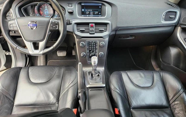 imagem-https://www.socarrao.com.br/sc-vehicle-images-prod/1441892/1789397609919-5953065_5_B_cd736e75ee.jpeg