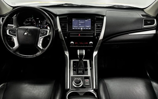 imagem-https://www.socarrao.com.br/sc-vehicle-images-prod/1441918/1789136728571-8086390_19_B_96f15e4579.jpeg