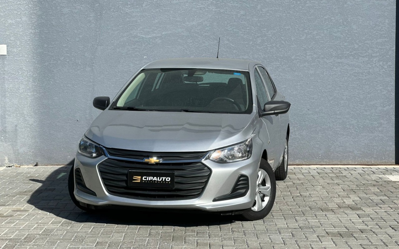 Chevrolet Onix HATCH 1.0 12V Flex 5p Mec. na cor Prata em Ponta Grossa / PR - 1442131