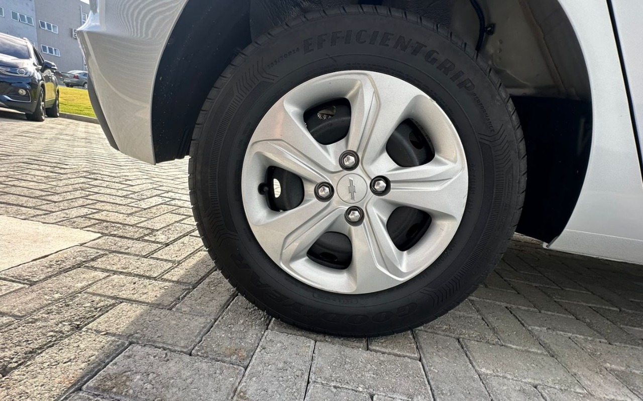 imagem-https://www.socarrao.com.br/sc-vehicle-images-prod/1442131/1778763940522-NWVhNmQwOTAtMDZjZi00MDJlLWE5OGItOWY3NWI5ZDcxN2YwLmpwZw.jpg