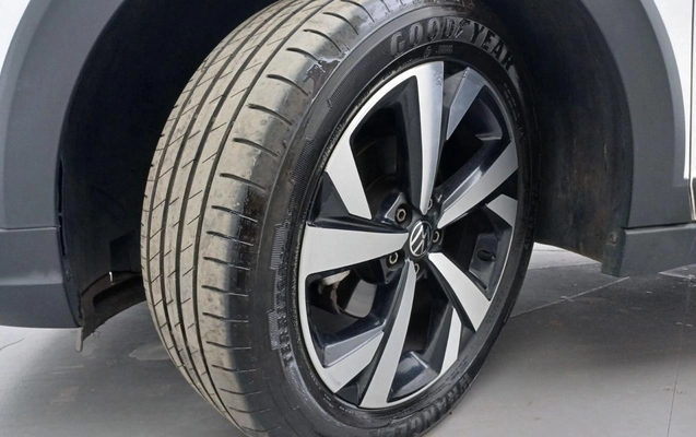 imagem-https://www.socarrao.com.br/sc-vehicle-images-prod/1443059/1778765629175-N2M5YmUzMmItMjk2Mi00MmJkLTk2OGYtNmY0ZGVhY2RiNDA4LmpwZWc.jpeg
