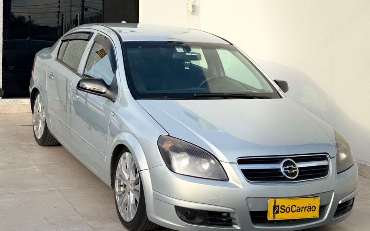Chevrolet Vectra EXPRESSION 2.0 MPFI FlexPower Mec na cor Prata em Curitiba / PR - 1443068