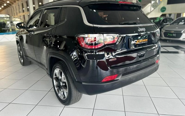 imagem-https://www.socarrao.com.br/sc-vehicle-images-prod/1443164/1790885641916-8060906_6_B_2434352fc0.jpeg