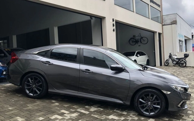 imagem-https://www.socarrao.com.br/sc-vehicle-images-prod/1444573/1785155582515-gb-ee2b689.jpg
