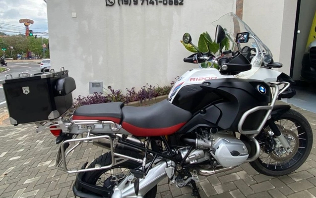 imagem-https://www.socarrao.com.br/sc-vehicle-images-prod/1444656/1778767588539-gb-551e673.jpg