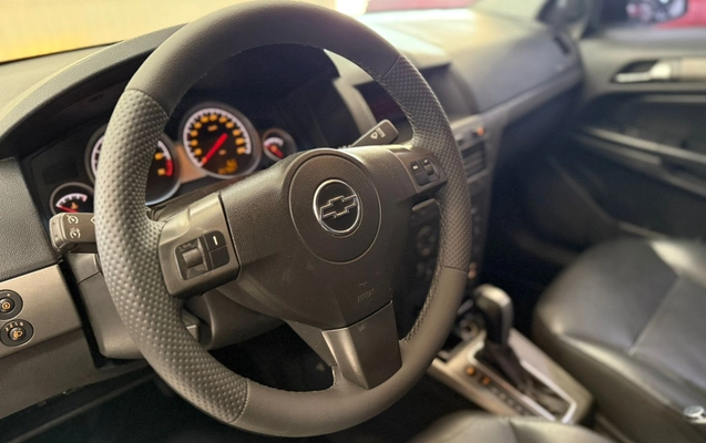 imagem-https://www.socarrao.com.br/sc-vehicle-images-prod/14451/1769988011136-7176226OR_1766166675_52_480.jpg