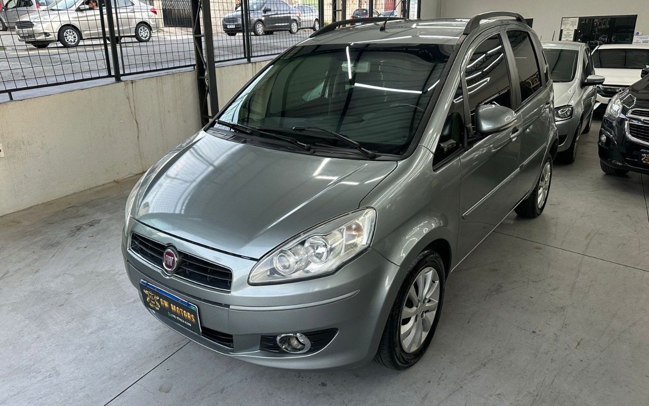 Fiat Idea 2012 Cinza — foto 1 de 3