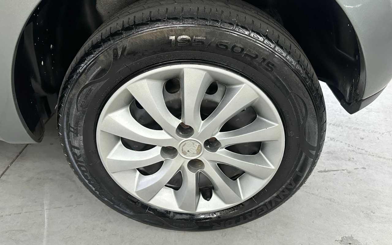 imagem-https://www.socarrao.com.br/sc-vehicle-images-prod/1446470/1778771362562-aWRlYTkuanBn.jpg