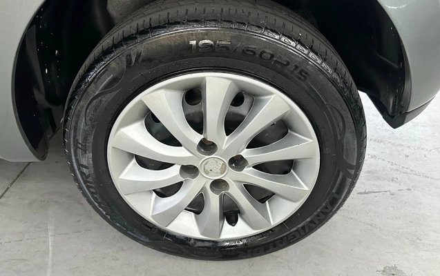 imagem-https://www.socarrao.com.br/sc-vehicle-images-prod/1446470/1778771362562-aWRlYTkuanBn.jpg