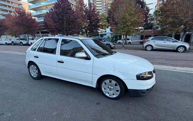 imagem-https://www.socarrao.com.br/sc-vehicle-images-prod/1447537/1789159118001-8072711_13_B_d2a5066c08.jpeg
