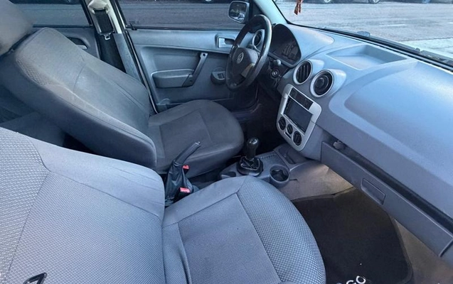 imagem-https://www.socarrao.com.br/sc-vehicle-images-prod/1447537/1789159118006-8072711_14_B_ab9a3eccf7.jpeg