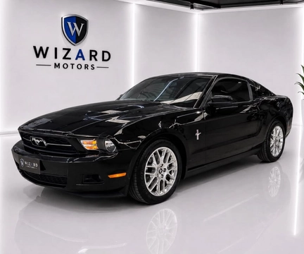 Ford Mustang 3.8 V6 2012 Preto — foto 1 de 3