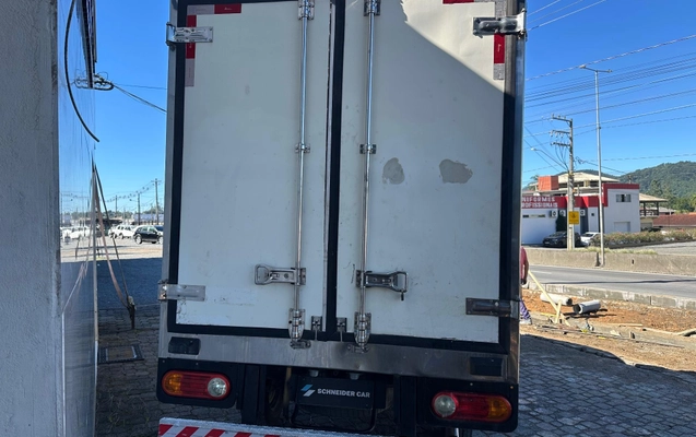 imagem-https://www.socarrao.com.br/sc-vehicle-images-prod/1456022/1780686216777-08dd9f03578340a8953531fa1227e57e_1778784871855.jpeg