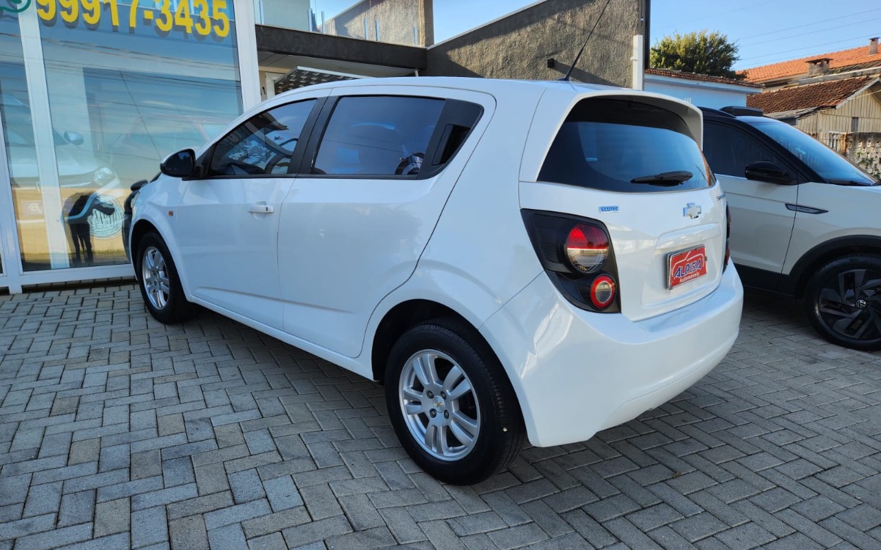 imagem-https://www.socarrao.com.br/sc-vehicle-images-prod/1456083/1778787394764-V2hhdHNBcHAgSW1hZ2UgMjAyNi0wNS0xNCBhdCAxNi4wNi40MS5qcGVn.jpeg