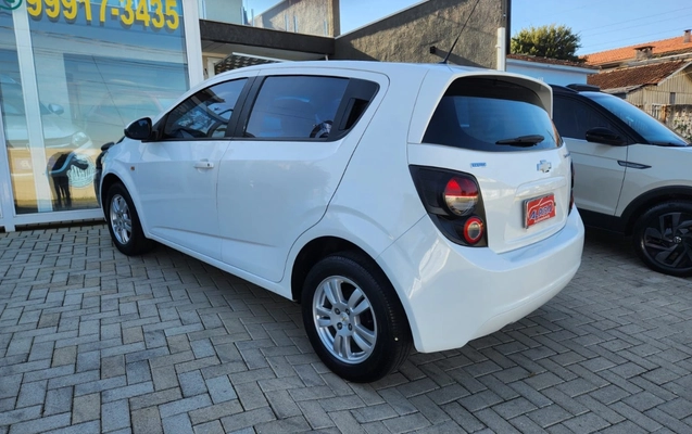 imagem-https://www.socarrao.com.br/sc-vehicle-images-prod/1456083/1778787394764-V2hhdHNBcHAgSW1hZ2UgMjAyNi0wNS0xNCBhdCAxNi4wNi40MS5qcGVn.jpeg