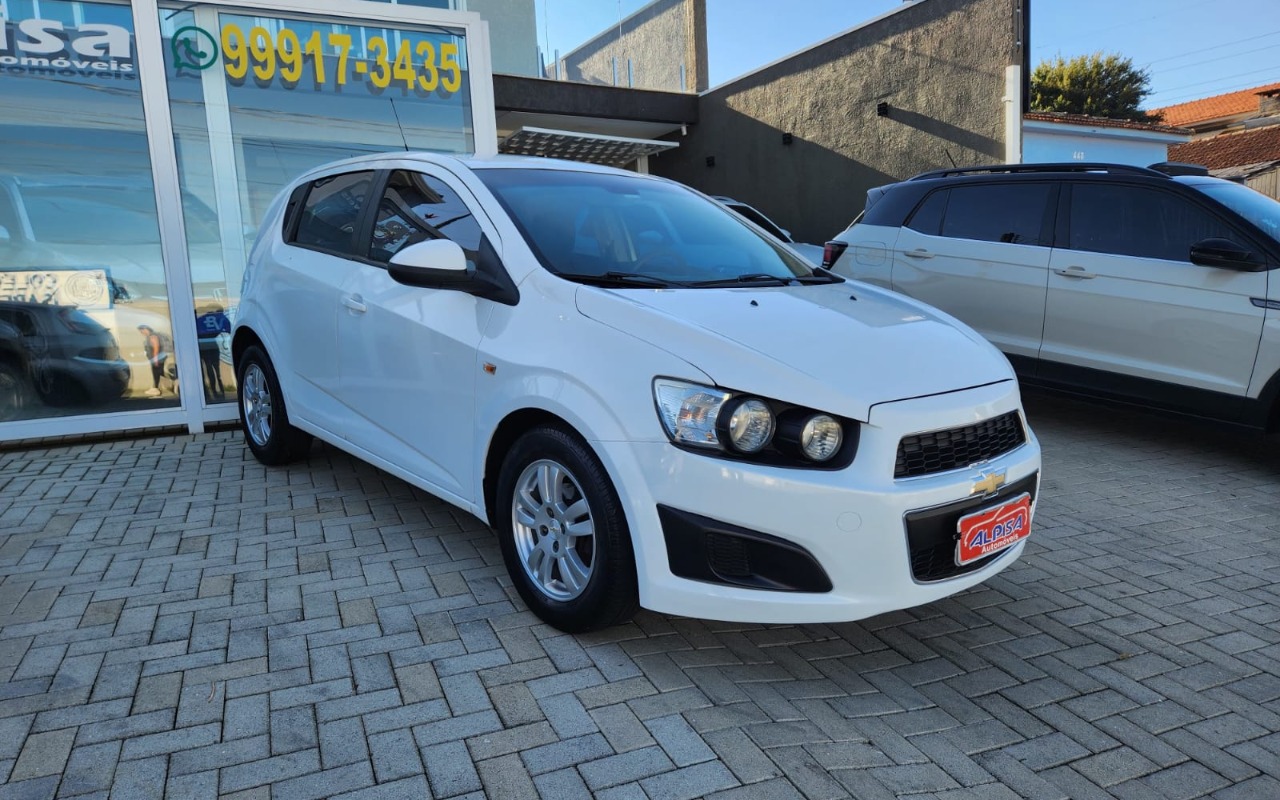 imagem-https://www.socarrao.com.br/sc-vehicle-images-prod/1456083/1778787394816-V2hhdHNBcHAgSW1hZ2UgMjAyNi0wNS0xNCBhdCAxNi4wNi4zOSAoMikuanBlZw.jpeg