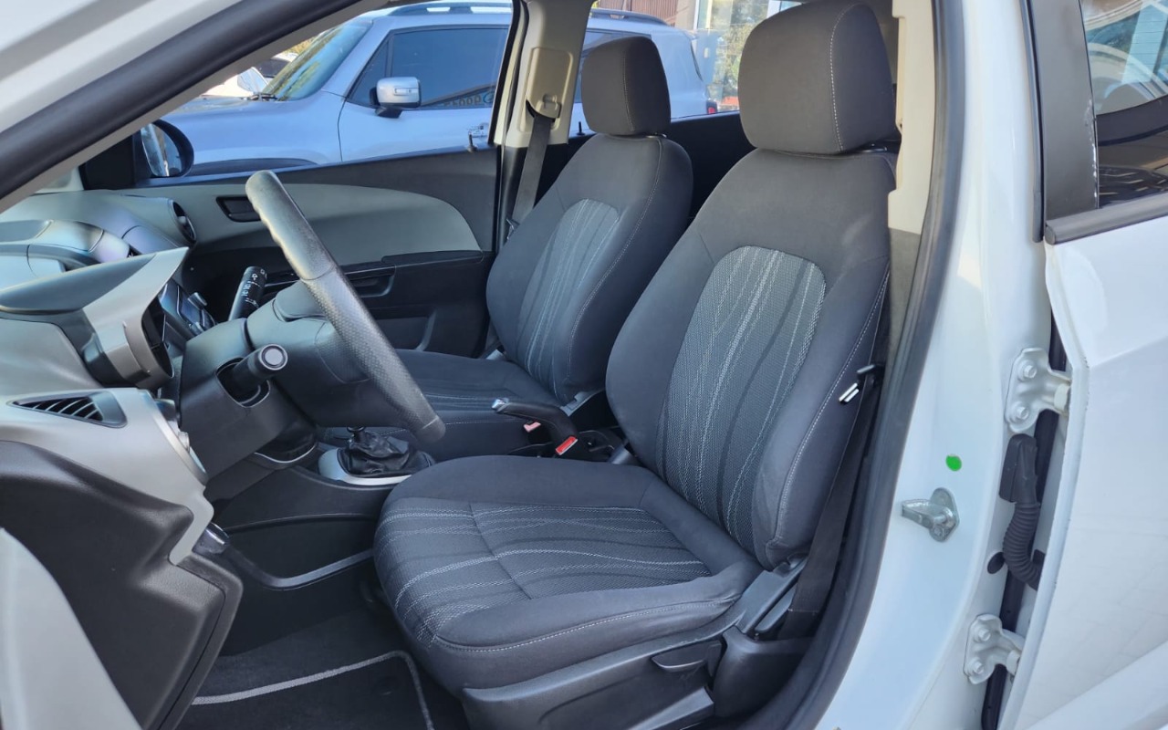 imagem-https://www.socarrao.com.br/sc-vehicle-images-prod/1456083/1778787395133-V2hhdHNBcHAgSW1hZ2UgMjAyNi0wNS0xNCBhdCAxNi4wNi4zOC5qcGVn.jpeg