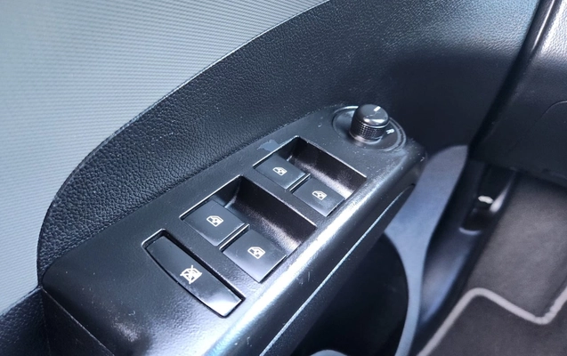 imagem-https://www.socarrao.com.br/sc-vehicle-images-prod/1456083/1778787395411-V2hhdHNBcHAgSW1hZ2UgMjAyNi0wNS0xNCBhdCAxNi4wNi4zNC5qcGVn.jpeg