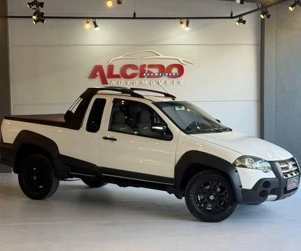 Fiat Strada 2009 Branco — foto 1 de 3