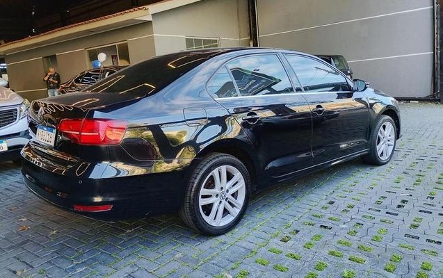 imagem-https://www.socarrao.com.br/sc-vehicle-images-prod/1457506/1789591766972-8089321_6_B_58dfa909a7.jpeg