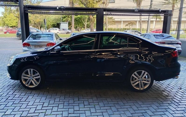 imagem-https://www.socarrao.com.br/sc-vehicle-images-prod/1457506/1789591766985-8089321_10_B_881dd41ffd.jpeg