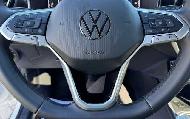 imagem-https://www.socarrao.com.br/sc-vehicle-images-prod/1457734/1778789894173-ZTc2ZDE2MDAtOTk4Ni00OTQ1LWI1YWUtYjBlZTdhOGRlMjM2LmpwZWc.jpeg