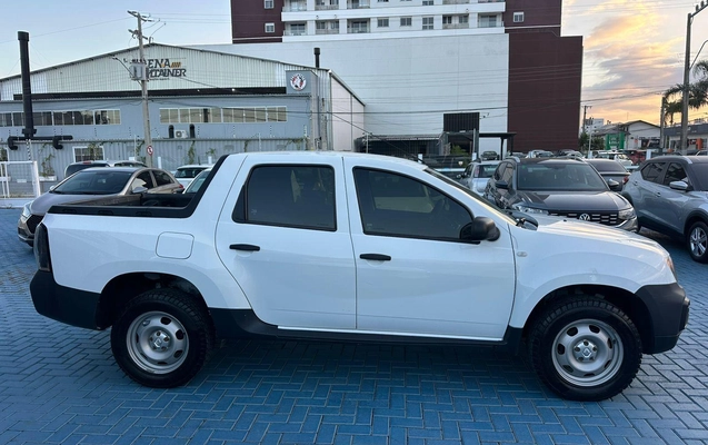 imagem-https://www.socarrao.com.br/sc-vehicle-images-prod/1457738/1788898226353-1d2183e84f414d549fa439cd39b2cf6e_1778789881289.jpg