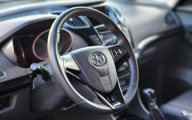imagem-https://www.socarrao.com.br/sc-vehicle-images-prod/1458445/1788633672132-8089625_7_B_b09283fb6f.jpeg