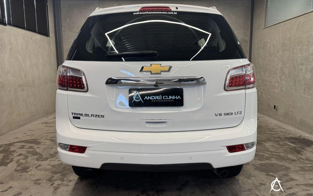 imagem-https://www.socarrao.com.br/sc-vehicle-images-prod/1459394/1789667074691-b22650e8ab134e1fa78abdc48d48f6c2_1778792665977.jpeg