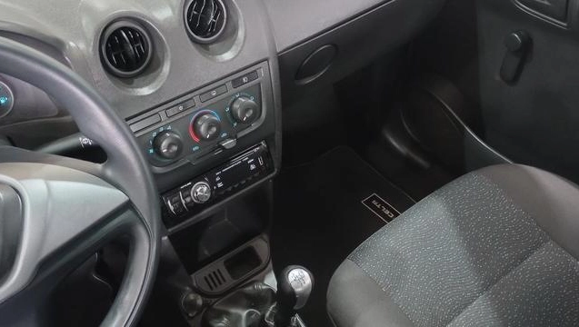 imagem-https://www.socarrao.com.br/sc-vehicle-images-prod/1460973/1785015439121-8089911_8_B_cd7ca33b04.jpeg