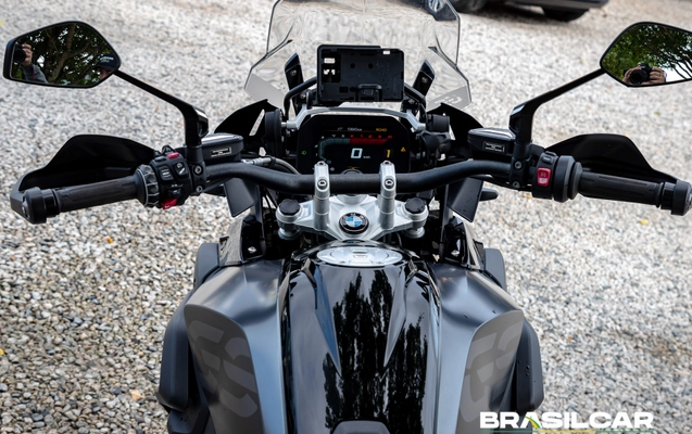 imagem-https://www.socarrao.com.br/sc-vehicle-images-prod/1468667/1778809521320-003_28a471971ba5523d8e2c95ce50ad1e99.jpg