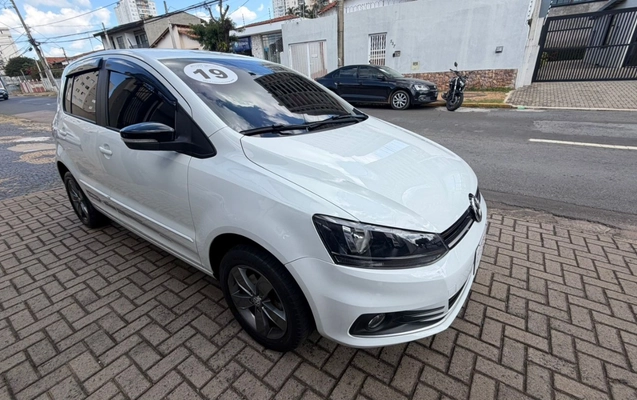 imagem-https://www.socarrao.com.br/sc-vehicle-images-prod/1478245/1778846218134-V2hhdHNBcHAgSW1hZ2UgMjAyNi0wNC0xNCBhdCAxNC4zOS4yOCAoMSkuanBlZw.jpeg